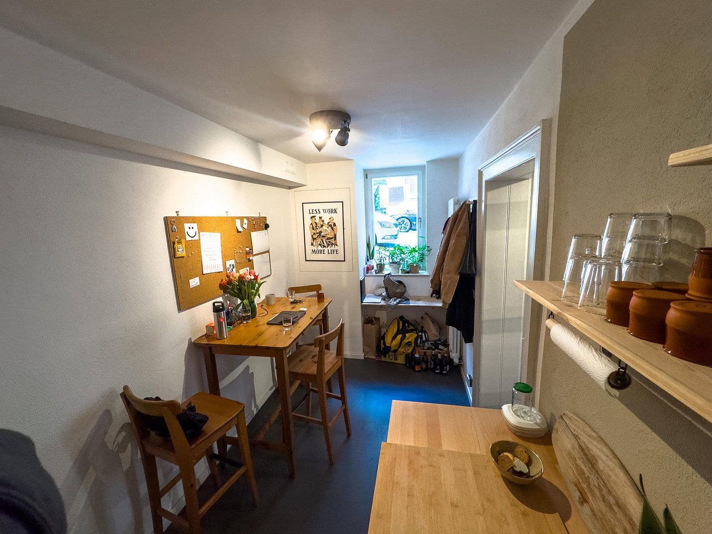Pronájem kanceláře 65 m², Stuttgart, Bádensko-Württembersko Pronájem kanceláře 65 m², Stuttgart, Bádensko-Württembersko