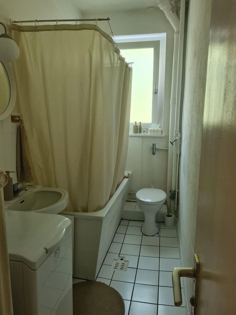 Prodej bytu 2+1 54 m², Wassertorstrasse 13, Berlin Kreuzberg, Berlín Prodej bytu 2+1 54 m², Wassertorstrasse 13, Berlin Kreuzberg, Berlín