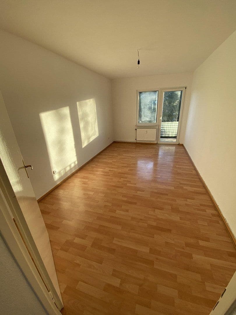 Pronájem bytu 2+1 50 m², Schillerstr. 17b, Rödermark, Hessen Pronájem bytu 2+1 50 m², Schillerstr. 17b, Rödermark, Hessen