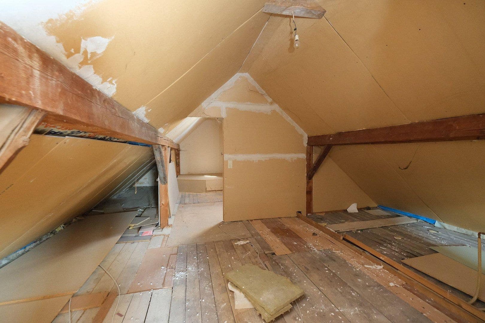 Pronájem domu 141 m², pozemek 906 m², Osterwald, Dolní Sasko Pronájem domu 141 m², pozemek 906 m², Osterwald, Dolní Sasko