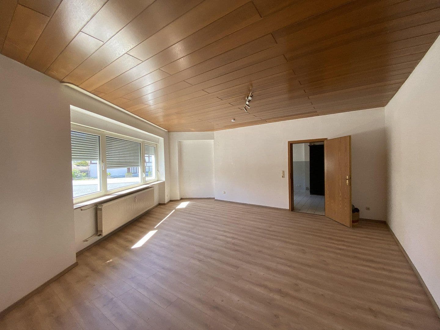 Pronájem bytu 2+1 72 m², Glashütten, Hessen Pronájem bytu 2+1 72 m², Glashütten, Hessen