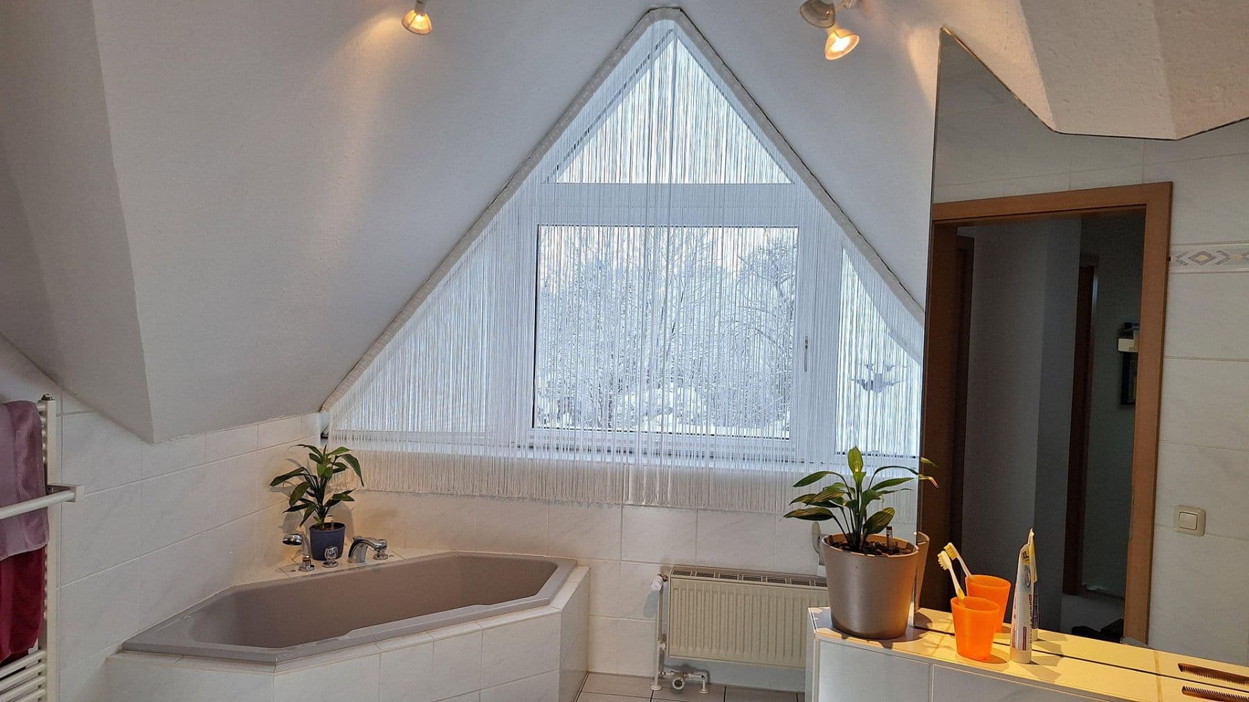 Prodej domu 154 m², pozemek 605 m², Hasloh, Šlesvicko-Holštýnsko Prodej domu 154 m², pozemek 605 m², Hasloh, Šlesvicko-Holštýnsko