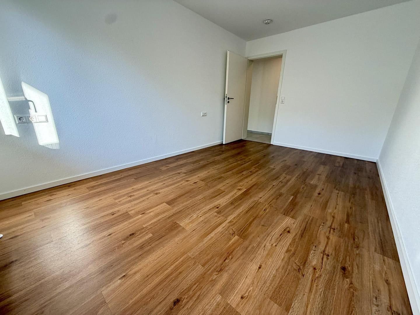 Pronájem bytu 2+1 62 m², Stuttgarter Straße 26, Leonberg, Bádensko-Württembersko Pronájem bytu 2+1 62 m², Stuttgarter Straße 26, Leonberg, Bádensko-Württembersko