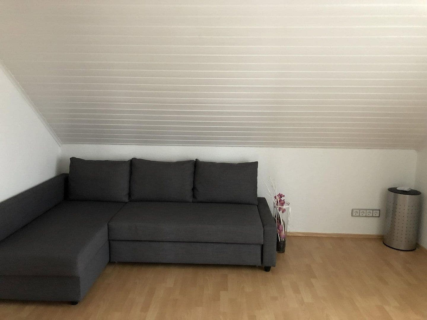 Pronájem bytu 3+1 95 m², Zeithstraße 136, Neunkirchen-Seelscheid, Severní Porýní-Vestfálsko Pronájem bytu 3+1 95 m², Zeithstraße 136, Neunkirchen-Seelscheid, Severní Porýní-Vestfálsko
