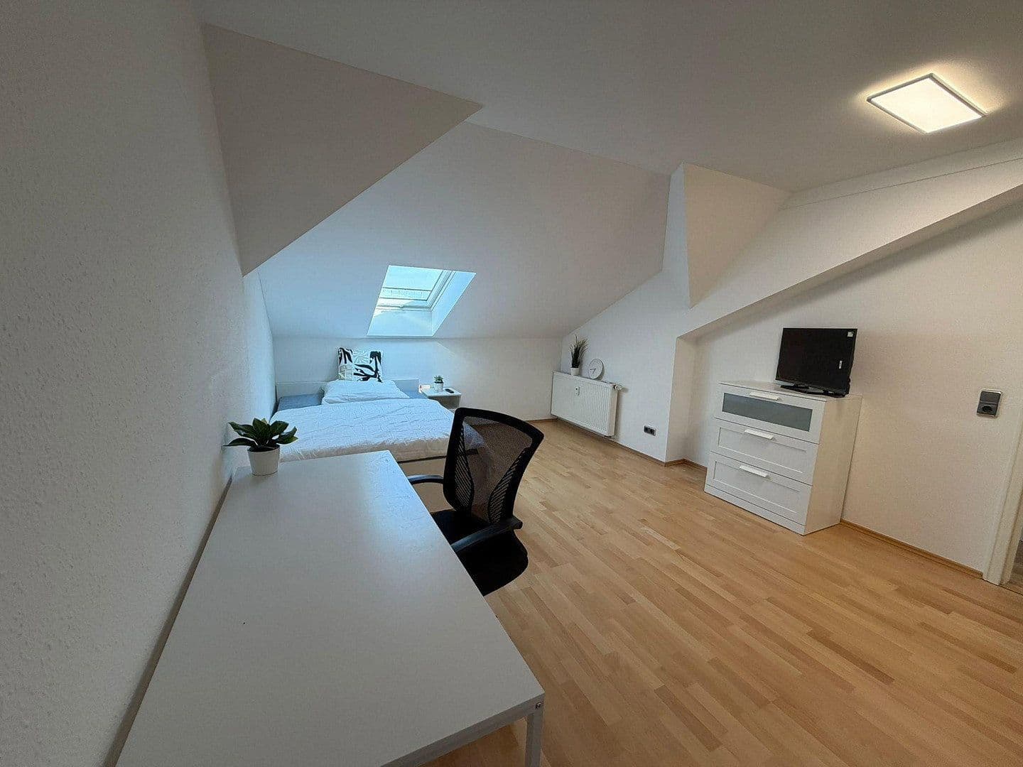 Pronájem bytu 1+1 297 m², Wörthstraße 1B, Bamberg, Bavorsko Pronájem bytu 1+1 297 m², Wörthstraße 1B, Bamberg, Bavorsko