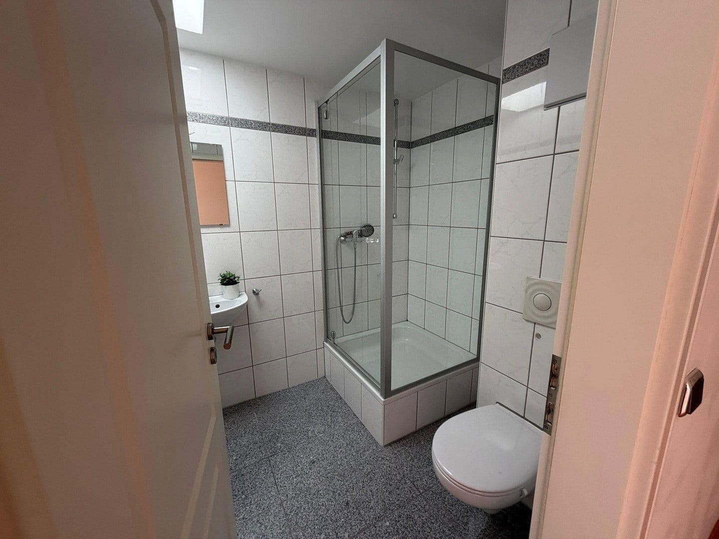 Pronájem bytu 1+1 297 m², Wörthstraße 1B, Bamberg, Bavorsko Pronájem bytu 1+1 297 m², Wörthstraße 1B, Bamberg, Bavorsko