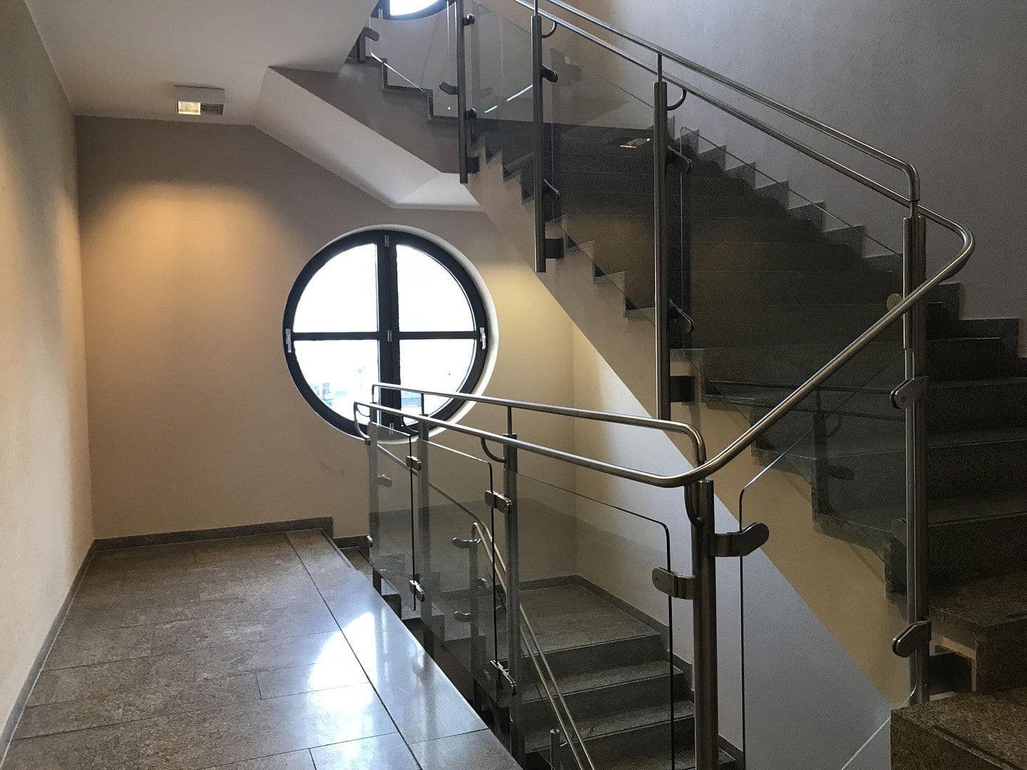 Pronájem kanceláře 293 m², München, Bavorsko Pronájem kanceláře 293 m², München, Bavorsko