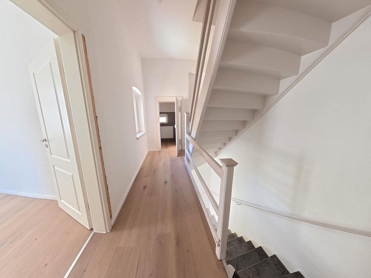 Pronájem domu 135 m², pozemek 500 m², Elsterberg, Sasko Pronájem domu 135 m², pozemek 500 m², Elsterberg, Sasko