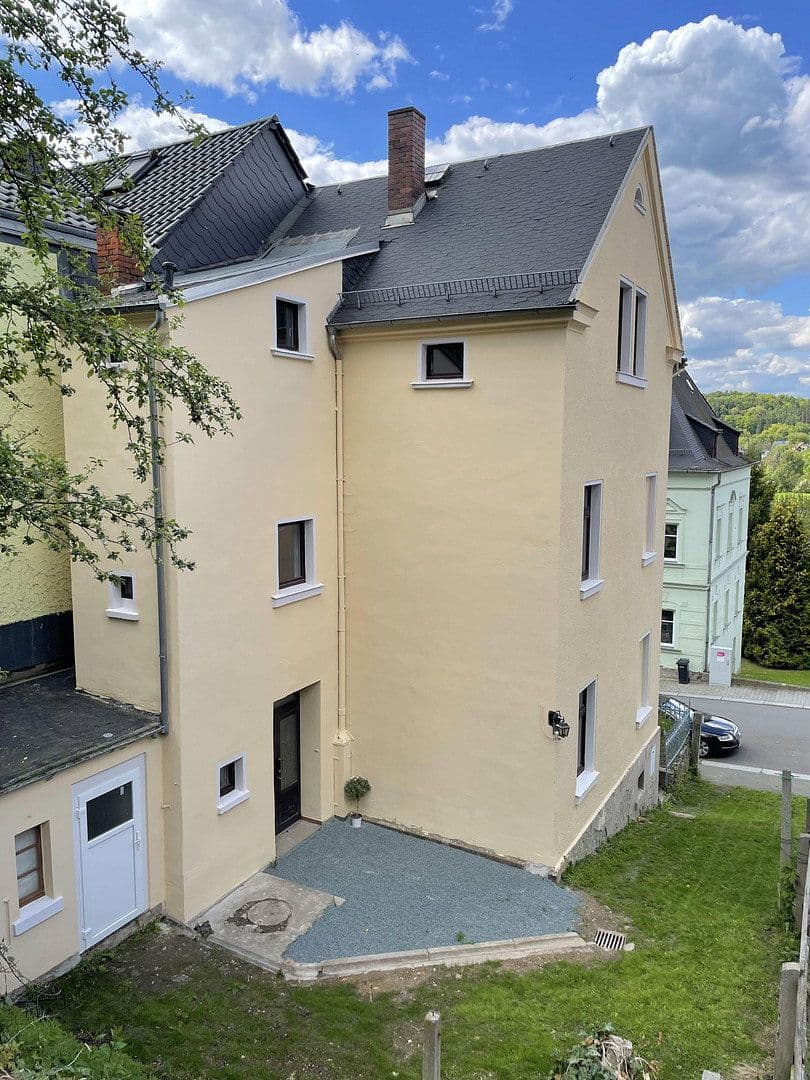 Pronájem domu 135 m², pozemek 500 m², Elsterberg, Sasko Pronájem domu 135 m², pozemek 500 m², Elsterberg, Sasko