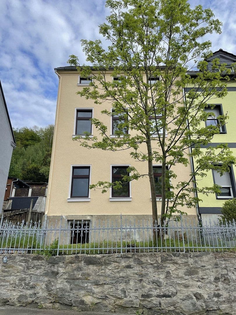 Pronájem domu 135 m², pozemek 500 m², Elsterberg, Sasko Pronájem domu 135 m², pozemek 500 m², Elsterberg, Sasko