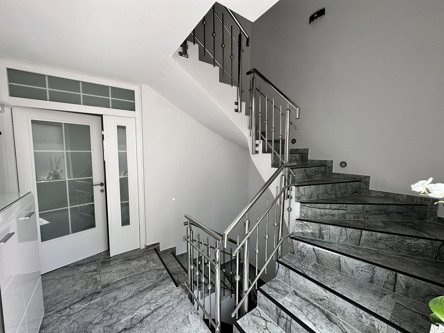 Prodej bytu 4+1 131 m², Geesthacht, Šlesvicko-Holštýnsko Prodej bytu 4+1 131 m², Geesthacht, Šlesvicko-Holštýnsko