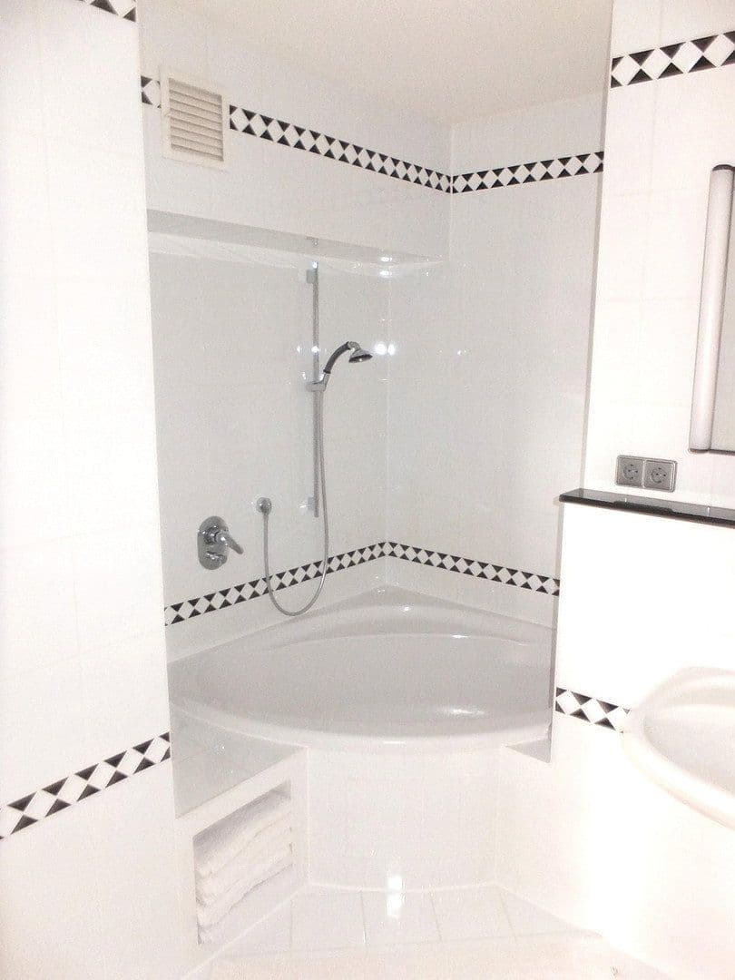 Prodej bytu 2+kk 64 m², Freiberg am Neckar, Bádensko-Württembersko Prodej bytu 2+kk 64 m², Freiberg am Neckar, Bádensko-Württembersko