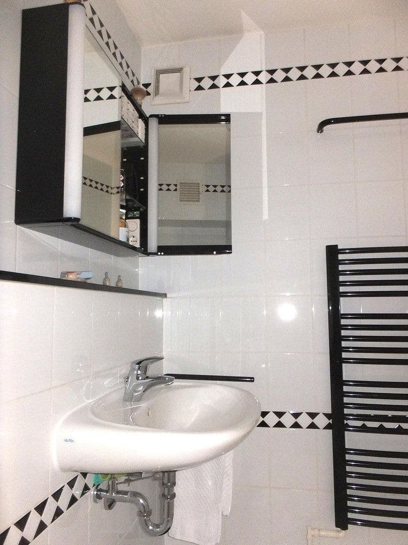 Prodej bytu 2+kk 64 m², Freiberg am Neckar, Bádensko-Württembersko Prodej bytu 2+kk 64 m², Freiberg am Neckar, Bádensko-Württembersko