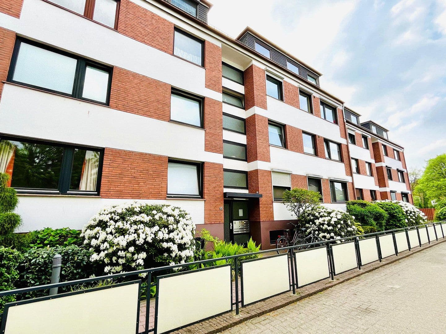 Prodej bytu 4+1 99 m², Scharnhorststraße 15a, Bremen, Bremen Prodej bytu 4+1 99 m², Scharnhorststraße 15a, Bremen, Bremen