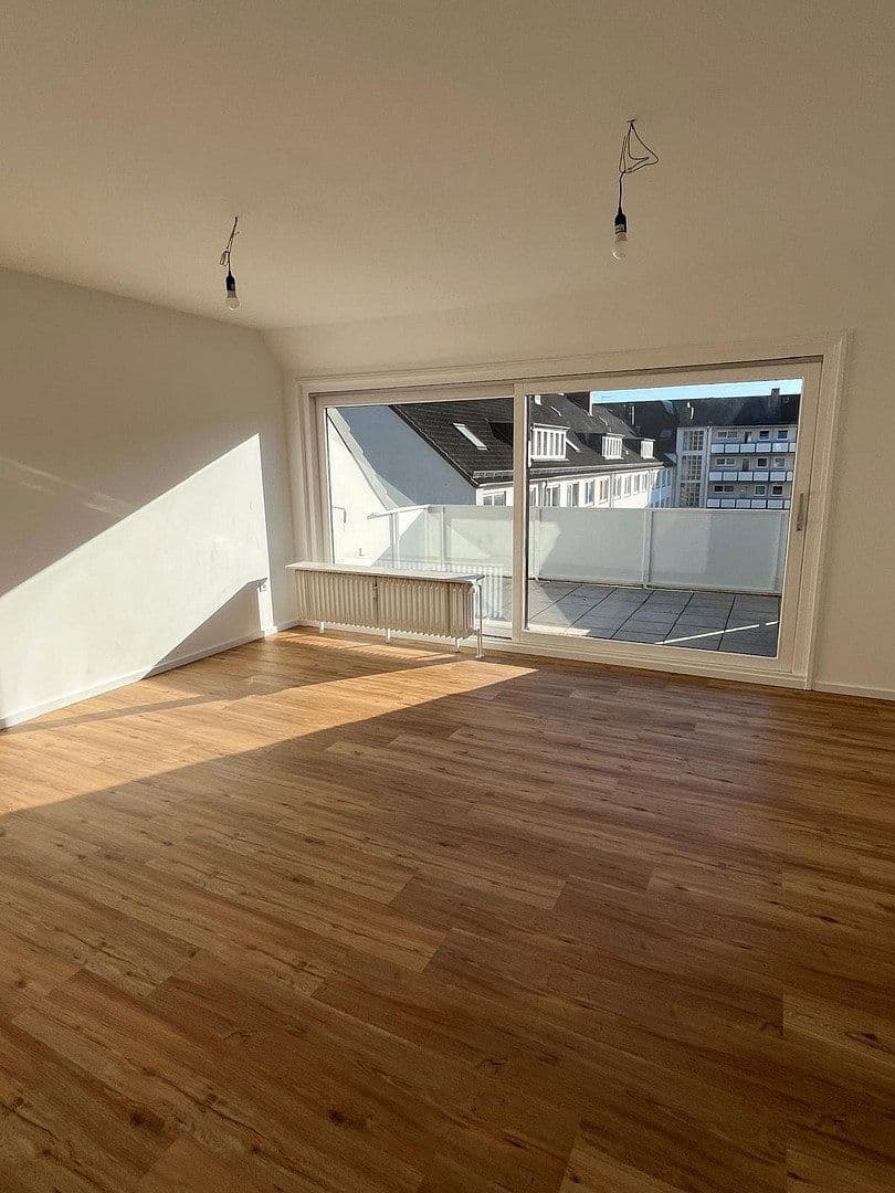 Prodej bytu 4+1 99 m², Scharnhorststraße 15a, Bremen, Bremen Prodej bytu 4+1 99 m², Scharnhorststraße 15a, Bremen, Bremen