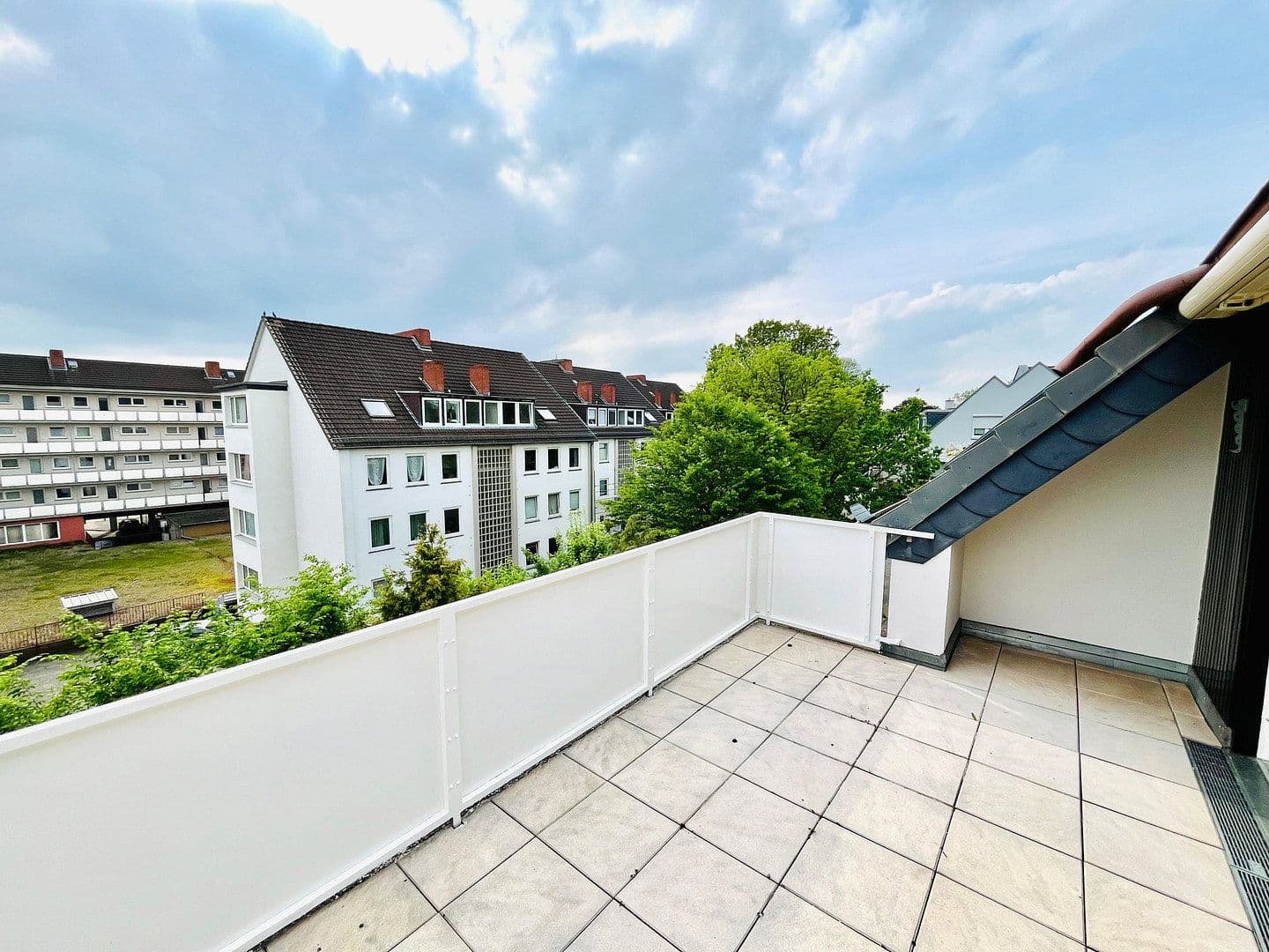 Prodej bytu 4+1 99 m², Scharnhorststraße 15a, Bremen, Bremen Prodej bytu 4+1 99 m², Scharnhorststraße 15a, Bremen, Bremen