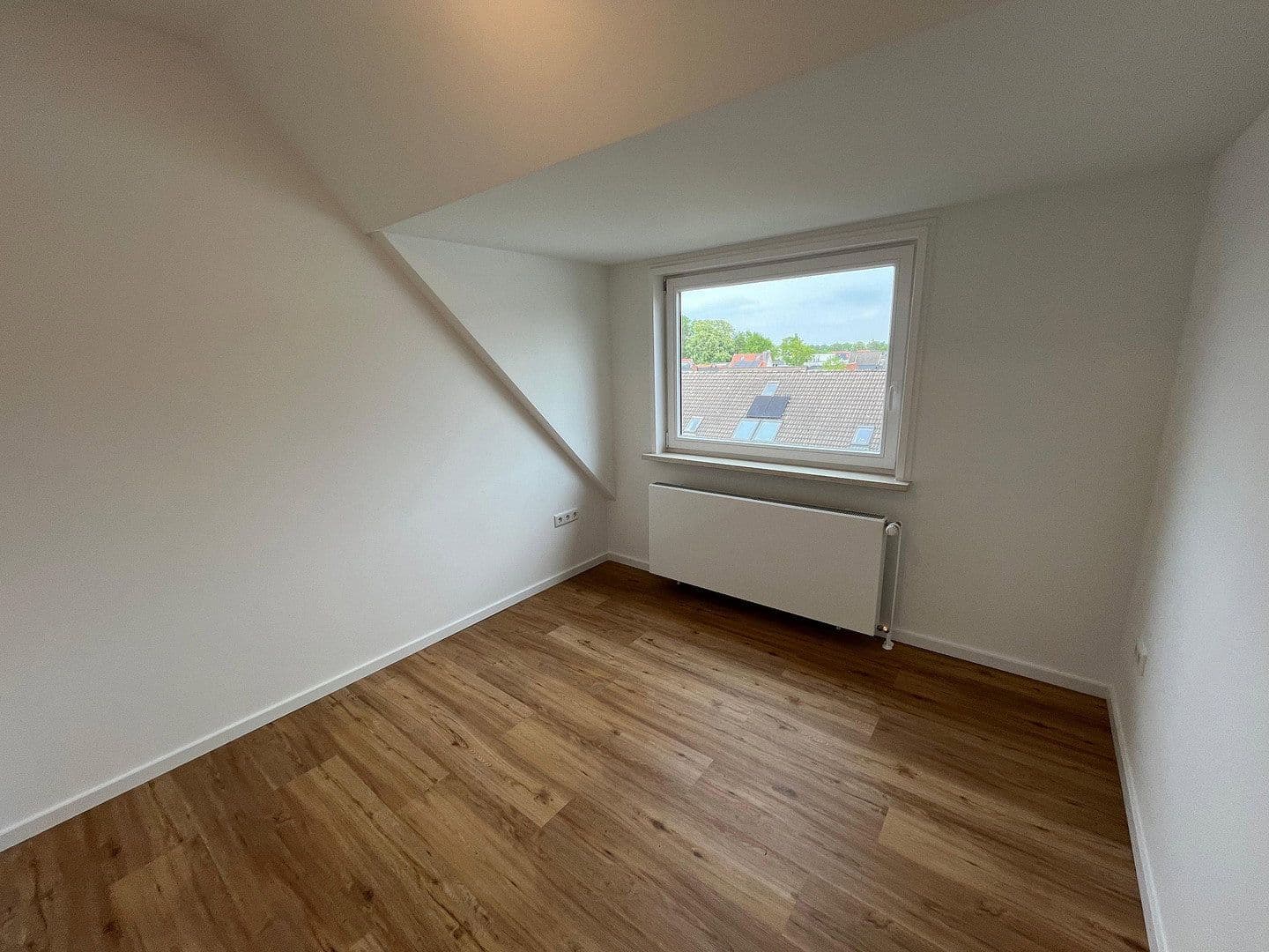 Prodej bytu 4+1 99 m², Scharnhorststraße 15a, Bremen, Bremen Prodej bytu 4+1 99 m², Scharnhorststraße 15a, Bremen, Bremen