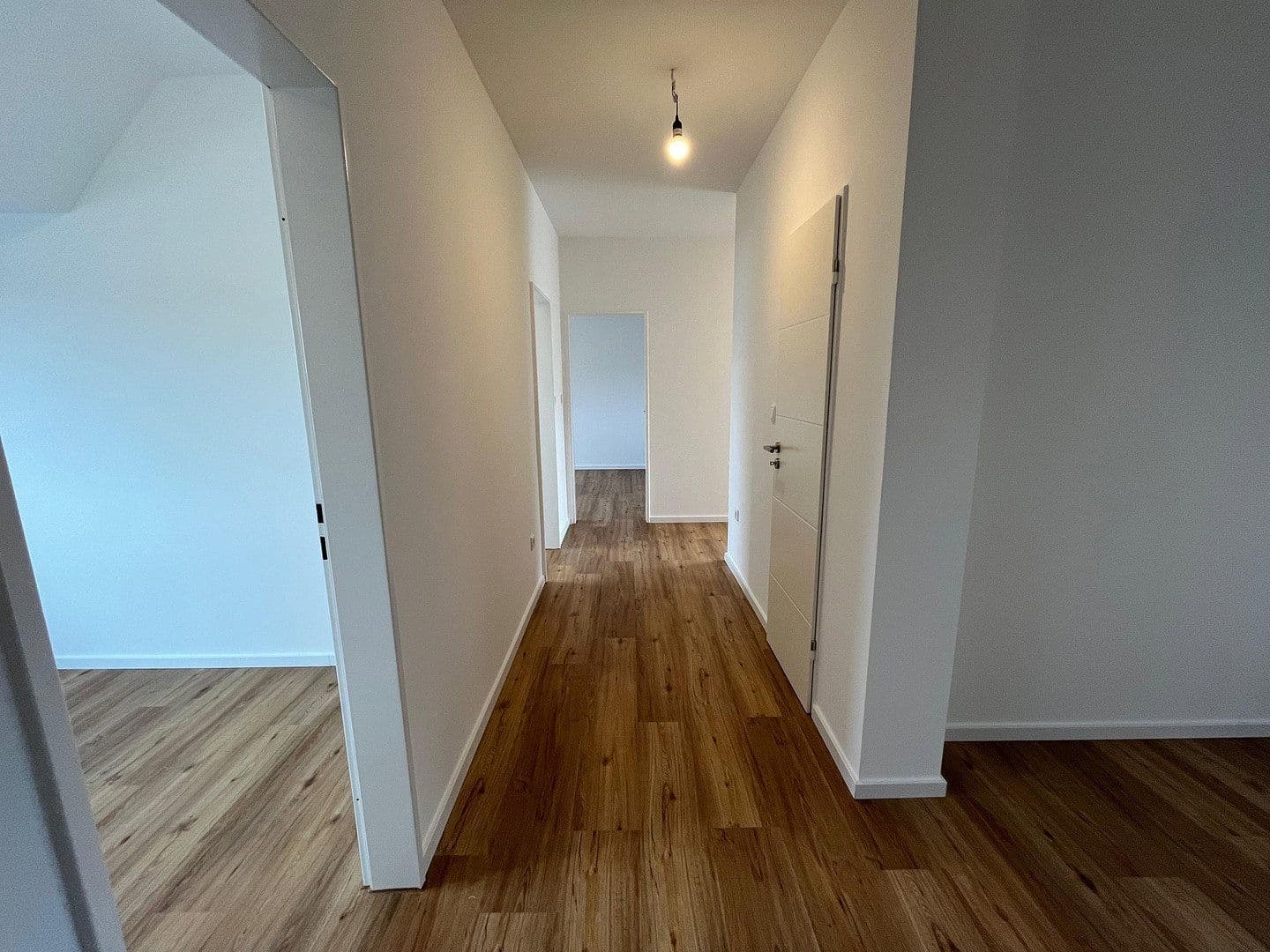 Prodej bytu 4+1 99 m², Scharnhorststraße 15a, Bremen, Bremen Prodej bytu 4+1 99 m², Scharnhorststraße 15a, Bremen, Bremen