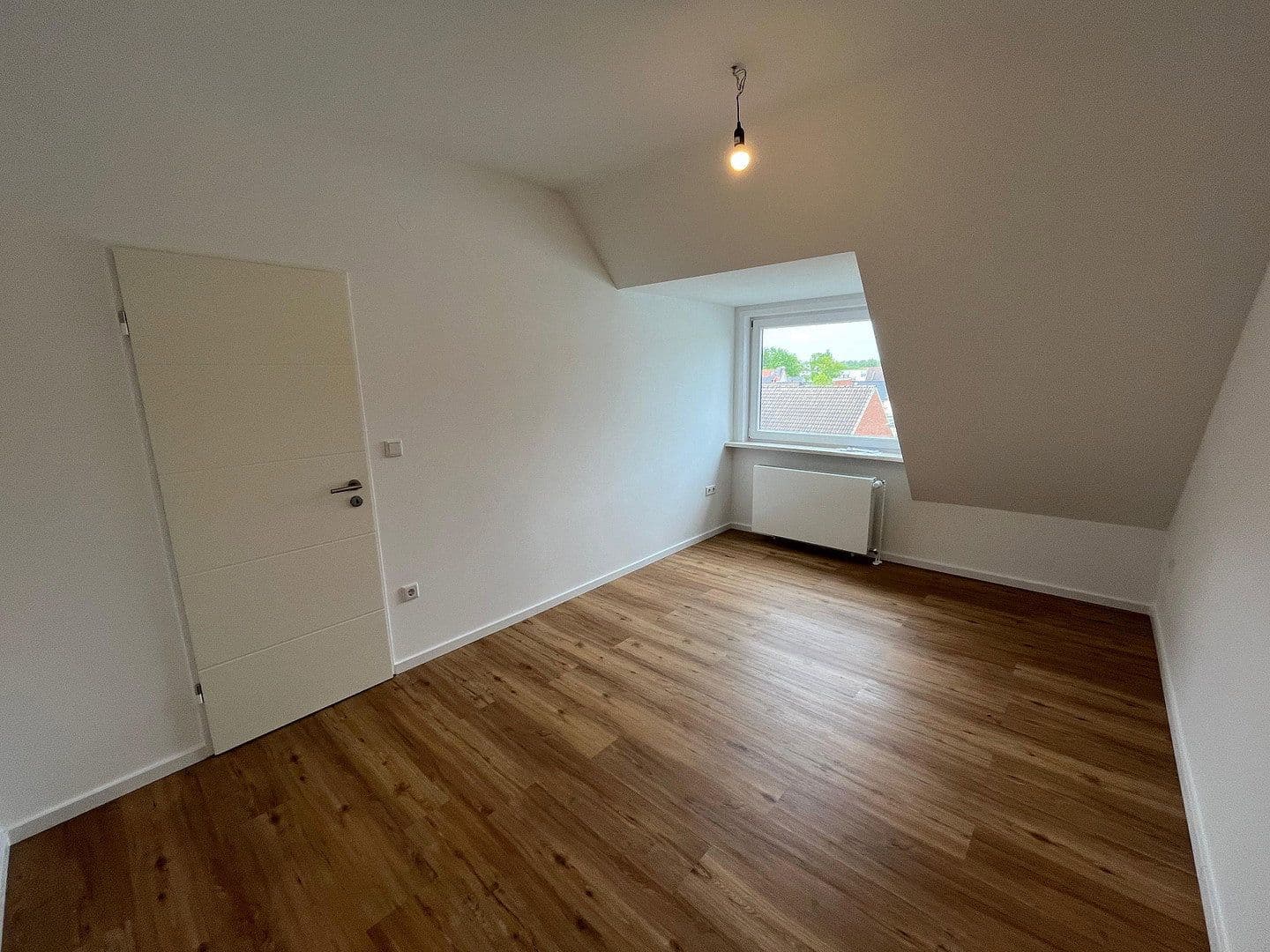 Prodej bytu 4+1 99 m², Scharnhorststraße 15a, Bremen, Bremen Prodej bytu 4+1 99 m², Scharnhorststraße 15a, Bremen, Bremen