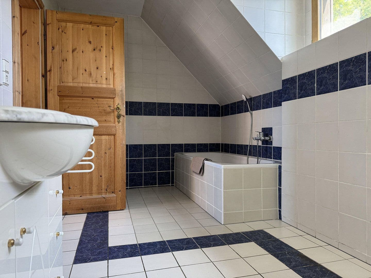 Prodej domu 118 m², pozemek 153 m², Deidesheim, Porýní-Falc Prodej domu 118 m², pozemek 153 m², Deidesheim, Porýní-Falc