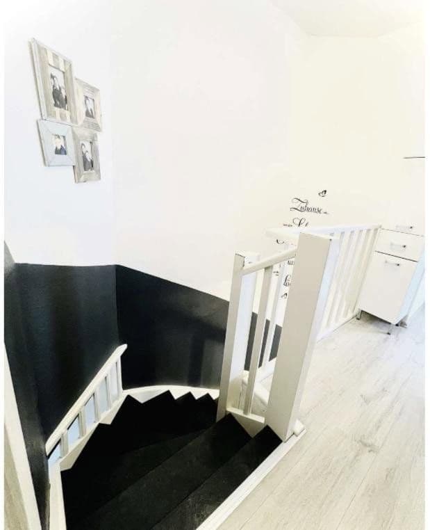 Prodej domu 140 m², pozemek 202 m², Wuppertal, Severní Porýní-Vestfálsko Prodej domu 140 m², pozemek 202 m², Wuppertal, Severní Porýní-Vestfálsko