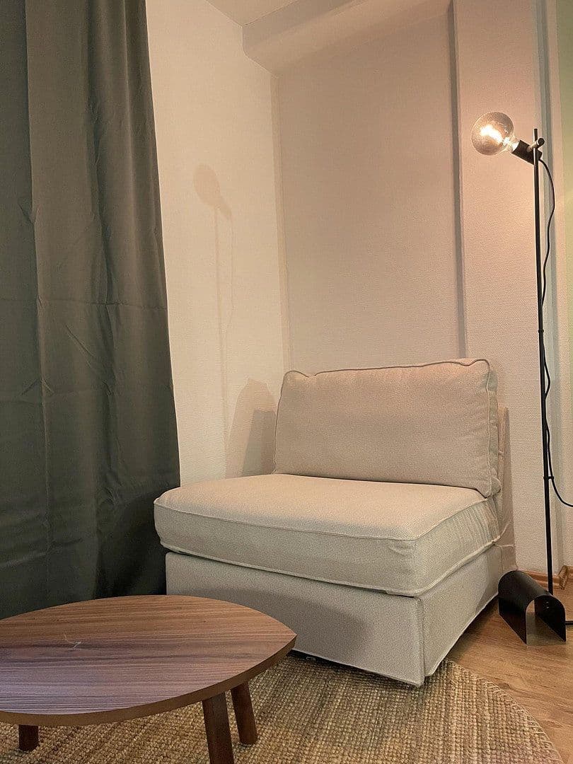 Pronájem nebytového prostoru 490 m², Jägerstraße 11-13, Limbach-Oberfrohna, Sasko Pronájem nebytového prostoru 490 m², Jägerstraße 11-13, Limbach-Oberfrohna, Sasko