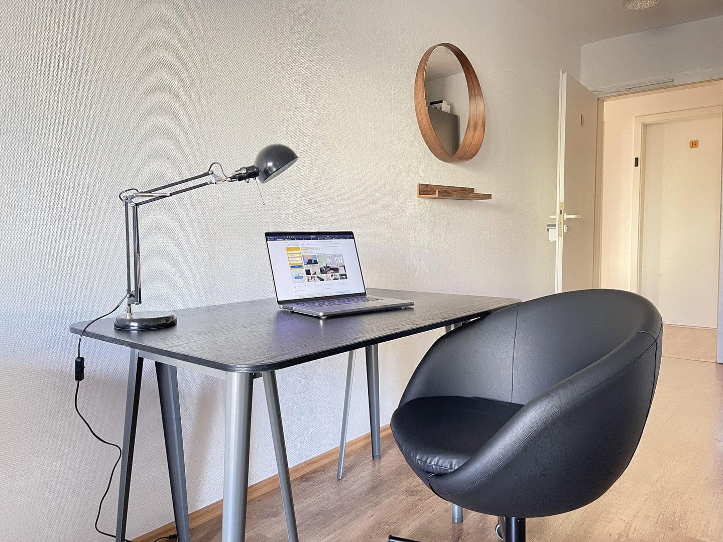 Pronájem nebytového prostoru 490 m², Jägerstraße 11-13, Limbach-Oberfrohna, Sasko Pronájem nebytového prostoru 490 m², Jägerstraße 11-13, Limbach-Oberfrohna, Sasko