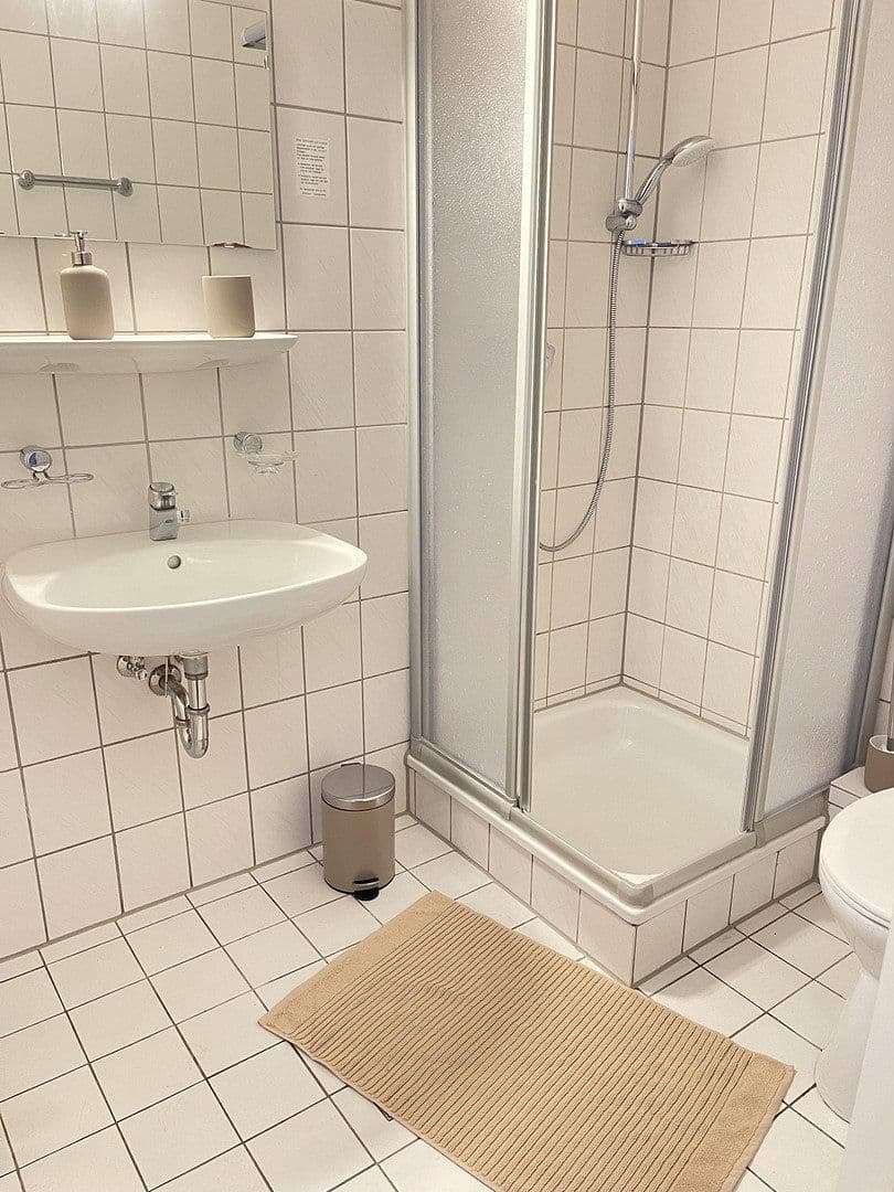 Pronájem nebytového prostoru 490 m², Jägerstraße 11-13, Limbach-Oberfrohna, Sasko Pronájem nebytového prostoru 490 m², Jägerstraße 11-13, Limbach-Oberfrohna, Sasko