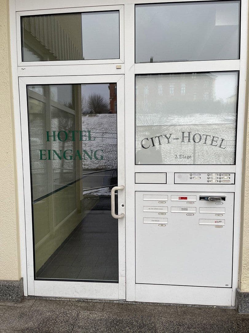 Pronájem nebytového prostoru 490 m², Jägerstraße 11-13, Limbach-Oberfrohna, Sasko Pronájem nebytového prostoru 490 m², Jägerstraße 11-13, Limbach-Oberfrohna, Sasko
