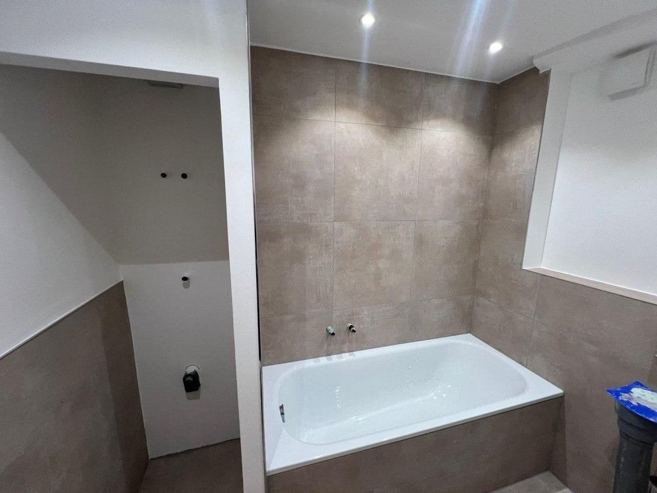 Pronájem bytu 2+1 50 m², Jülicherstr. 1, Wuppertal, Severní Porýní-Vestfálsko Pronájem bytu 2+1 50 m², Jülicherstr. 1, Wuppertal, Severní Porýní-Vestfálsko