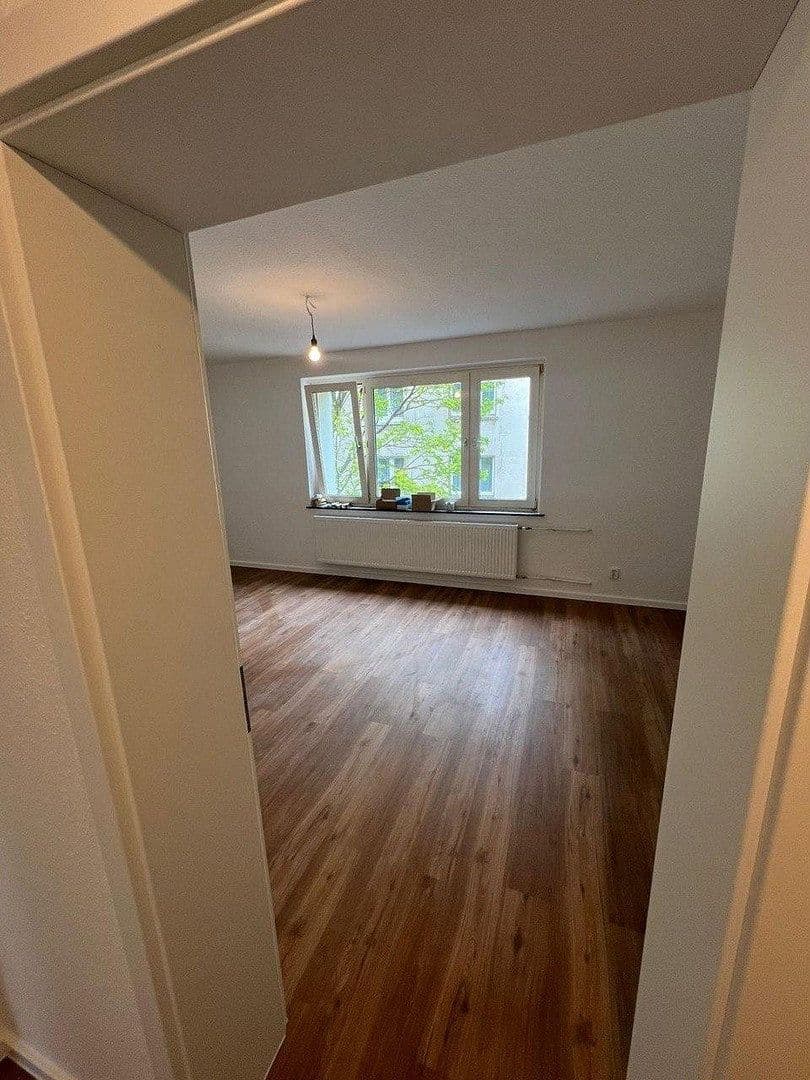 Pronájem bytu 2+1 50 m², Jülicherstr. 1, Wuppertal, Severní Porýní-Vestfálsko Pronájem bytu 2+1 50 m², Jülicherstr. 1, Wuppertal, Severní Porýní-Vestfálsko