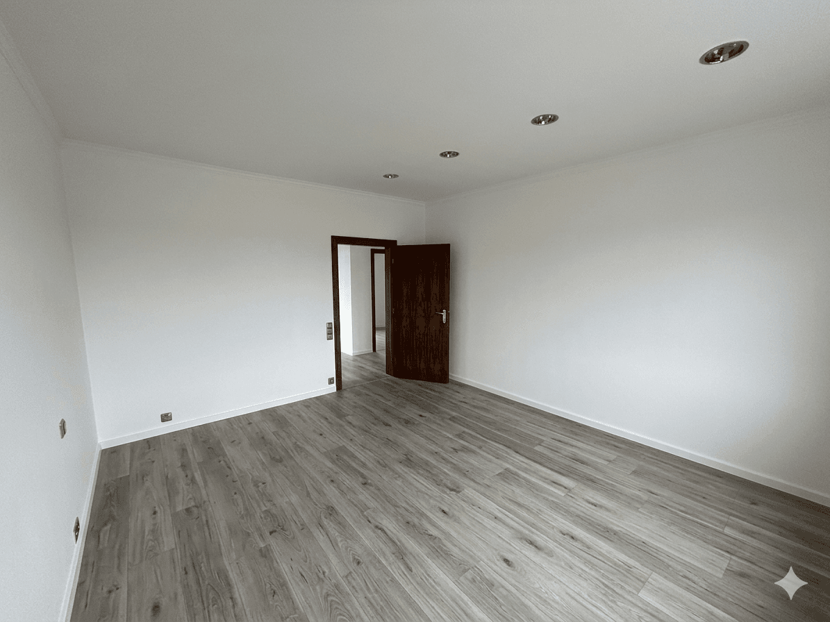 Pronájem bytu 4+1 136 m², Otto-Brenner-Straße 144, Bielefeld, Severní Porýní-Vestfálsko Pronájem bytu 4+1 136 m², Otto-Brenner-Straße 144, Bielefeld, Severní Porýní-Vestfálsko