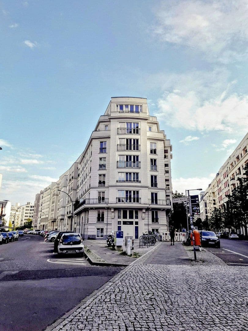 Prodej bytu 3+1 110 m², Berlin, Berlín Prodej bytu 3+1 110 m², Berlin, Berlín