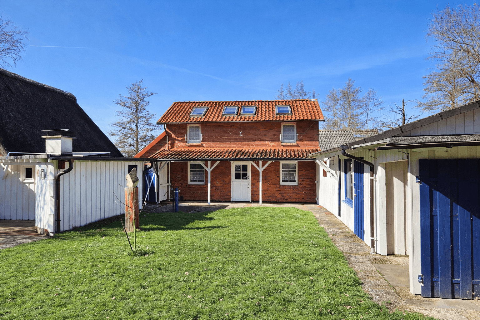 Prodej domu 150 m², pozemek 1.904 m², Drochtersen, Dolní Sasko Prodej domu 150 m², pozemek 1.904 m², Drochtersen, Dolní Sasko