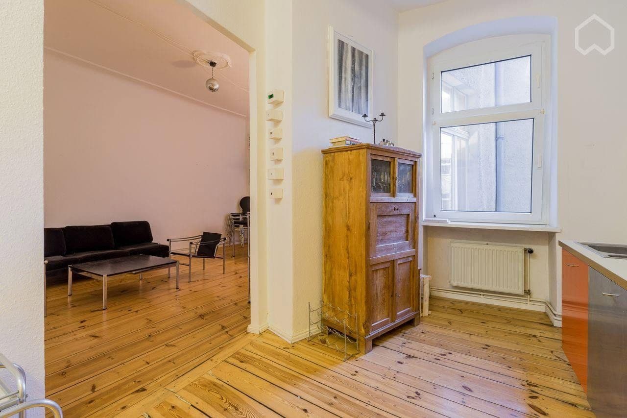 Prodej bytu 2+1 76 m², Huttenstrasse 28, Berlin, Berlín Prodej bytu 2+1 76 m², Huttenstrasse 28, Berlin, Berlín