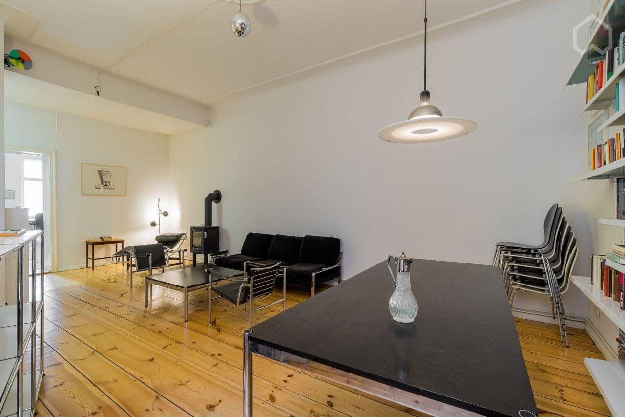 Prodej bytu 2+1 76 m², Huttenstrasse 28, Berlin, Berlín Prodej bytu 2+1 76 m², Huttenstrasse 28, Berlin, Berlín