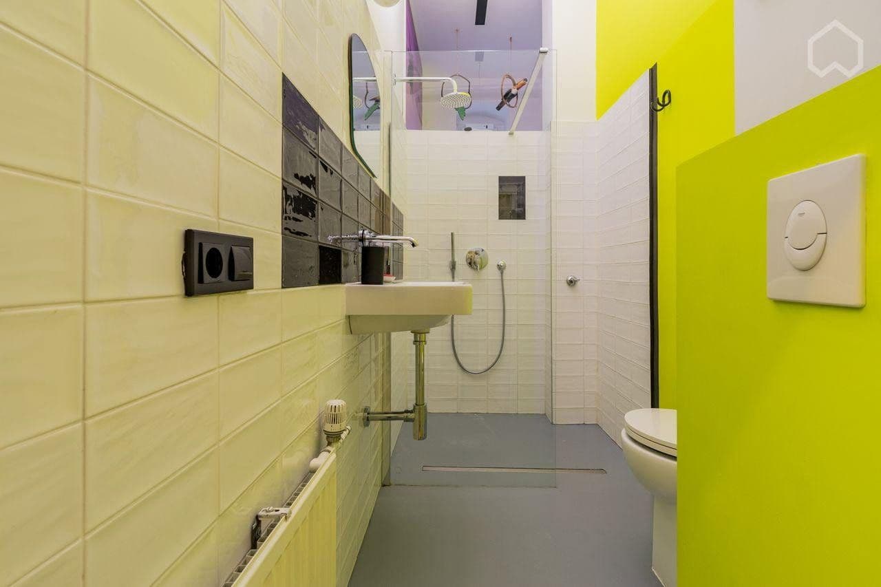Prodej bytu 2+1 76 m², Huttenstrasse 28, Berlin, Berlín Prodej bytu 2+1 76 m², Huttenstrasse 28, Berlin, Berlín