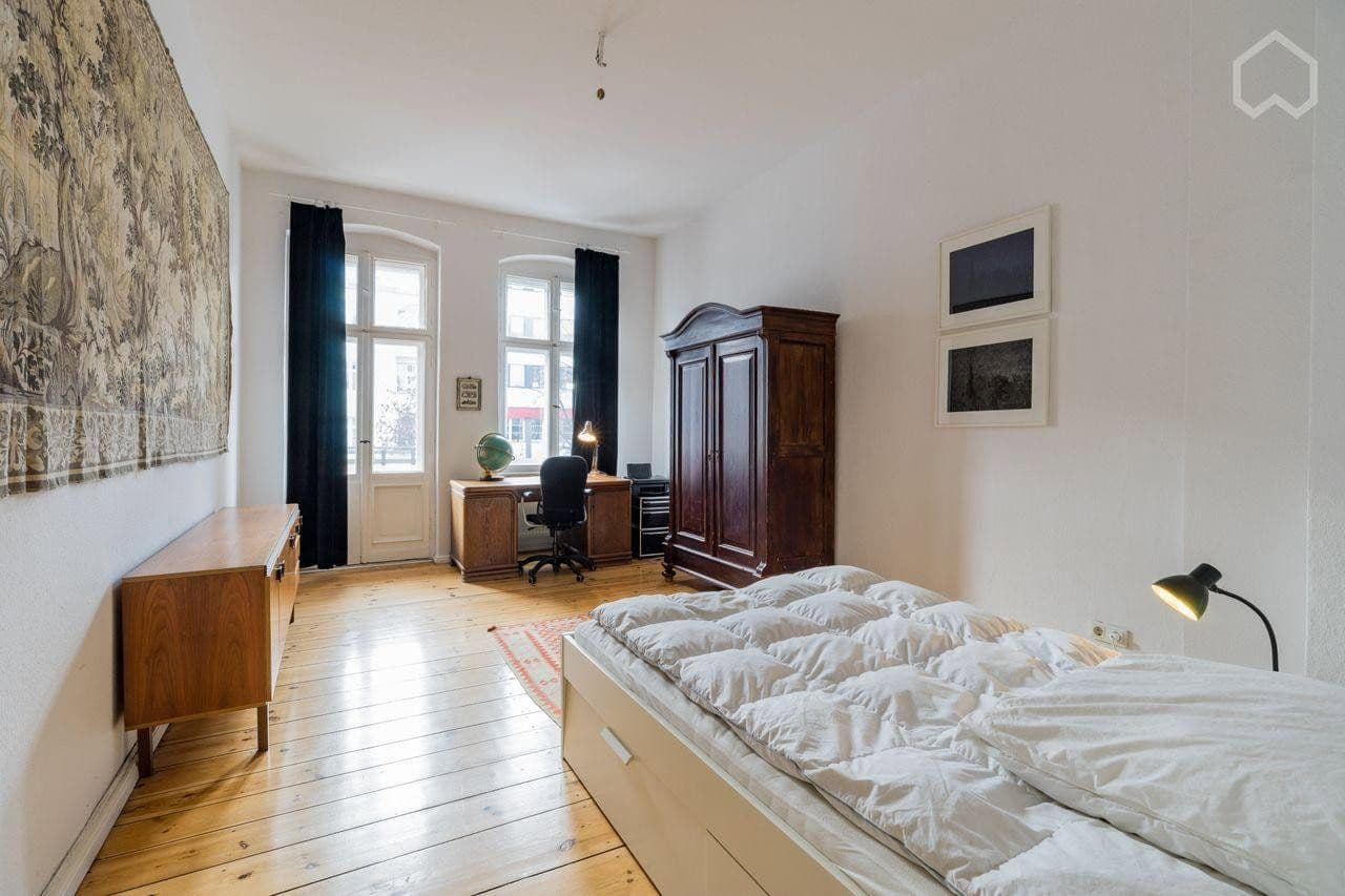 Prodej bytu 2+1 76 m², Huttenstrasse 28, Berlin, Berlín Prodej bytu 2+1 76 m², Huttenstrasse 28, Berlin, Berlín