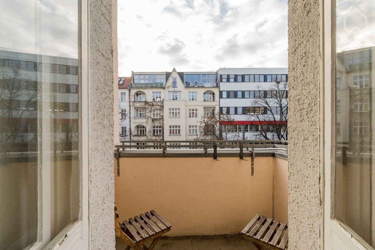 Prodej bytu 2+1 76 m², Huttenstrasse 28, Berlin, Berlín Prodej bytu 2+1 76 m², Huttenstrasse 28, Berlin, Berlín