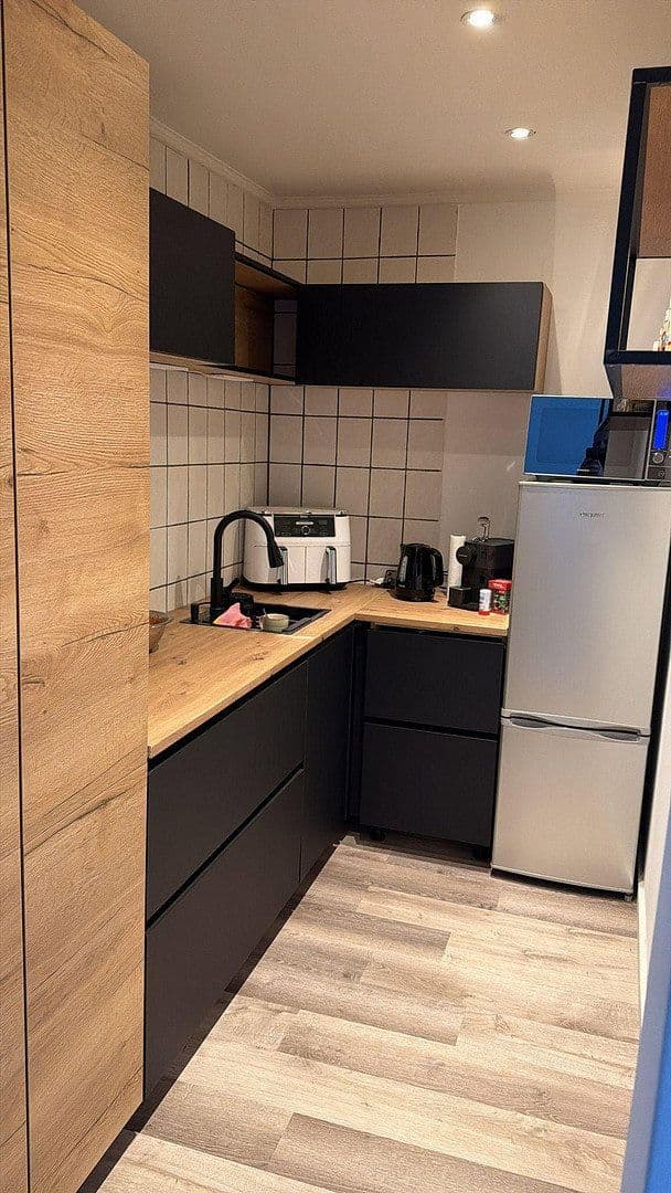 Pronájem bytu 1+1 42 m², Korschenbroich, Severní Porýní-Vestfálsko Pronájem bytu 1+1 42 m², Korschenbroich, Severní Porýní-Vestfálsko