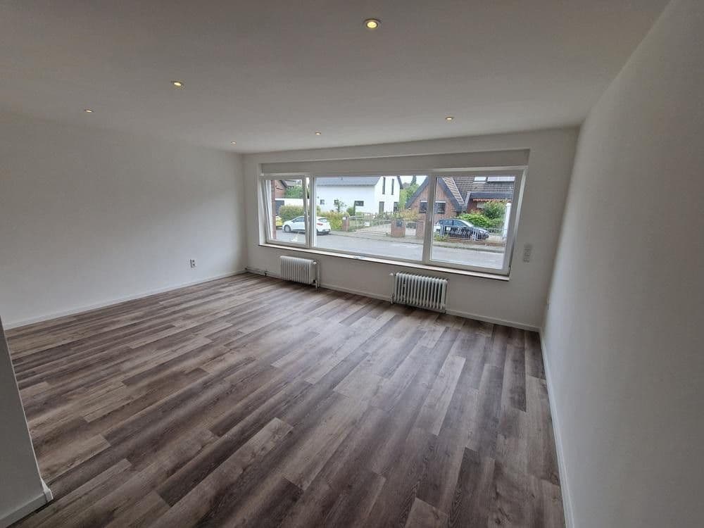Pronájem bytu 1+1 42 m², Korschenbroich, Severní Porýní-Vestfálsko Pronájem bytu 1+1 42 m², Korschenbroich, Severní Porýní-Vestfálsko
