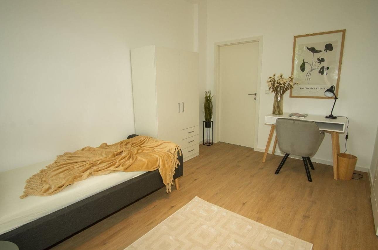 Pronájem bytu 1+1 20 m², Durlach, Bádensko-Württembersko Pronájem bytu 1+1 20 m², Durlach, Bádensko-Württembersko