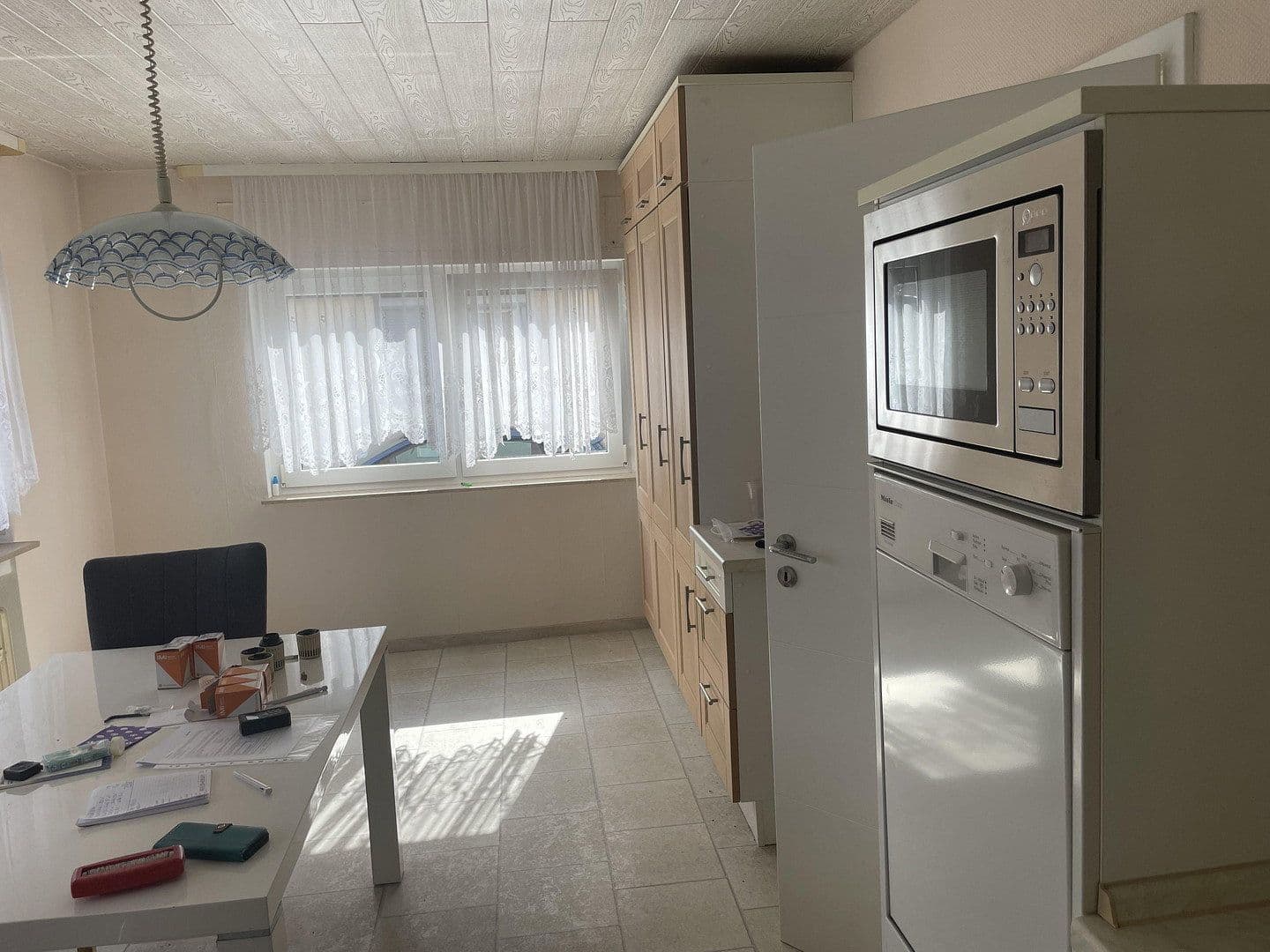Prodej domu 280 m², pozemek 390 m², Großen-Busecker Str. 17, Buseck, Hessen Prodej domu 280 m², pozemek 390 m², Großen-Busecker Str. 17, Buseck, Hessen