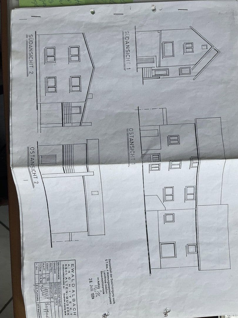 Prodej domu 280 m², pozemek 390 m², Großen-Busecker Str. 17, Buseck, Hessen Prodej domu 280 m², pozemek 390 m², Großen-Busecker Str. 17, Buseck, Hessen