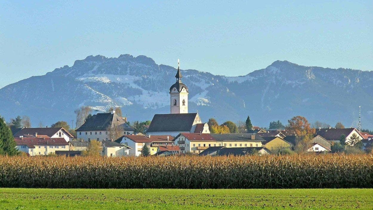 Pronájem domu 155 m², pozemek 250 m², Vogtareuth, Bavorsko Pronájem domu 155 m², pozemek 250 m², Vogtareuth, Bavorsko