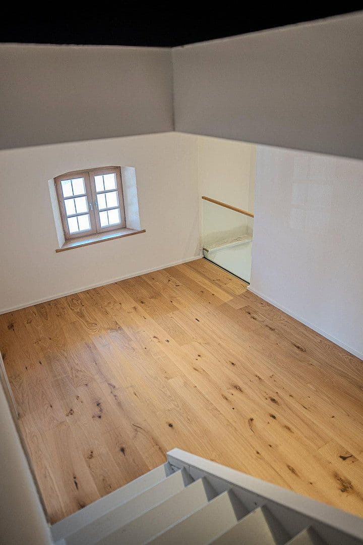 Pronájem domu 155 m², pozemek 250 m², Vogtareuth, Bavorsko Pronájem domu 155 m², pozemek 250 m², Vogtareuth, Bavorsko