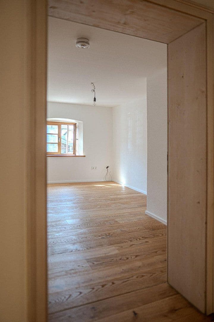 Pronájem domu 155 m², pozemek 250 m², Vogtareuth, Bavorsko Pronájem domu 155 m², pozemek 250 m², Vogtareuth, Bavorsko
