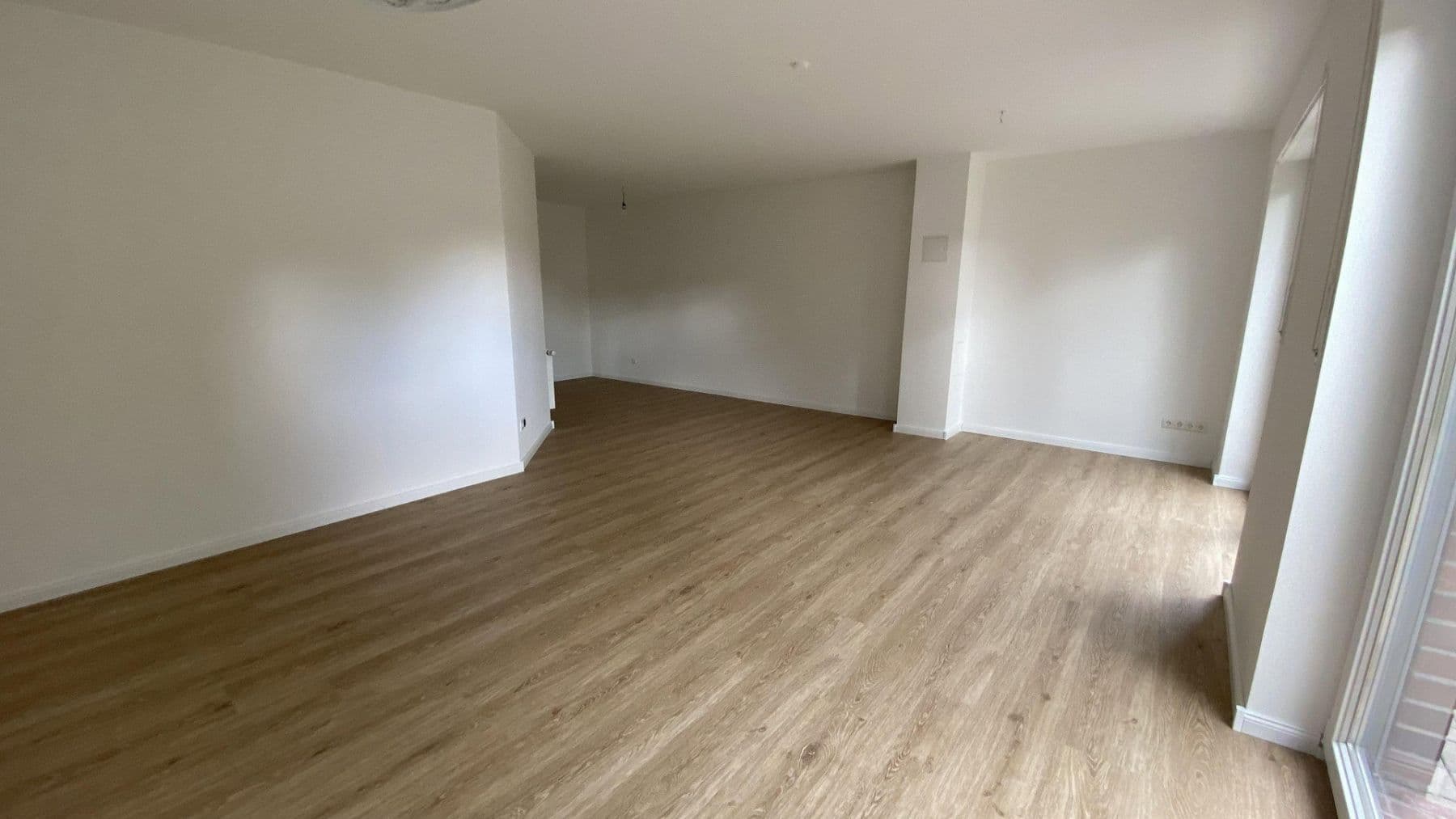 Pronájem domu 130 m², pozemek 300 m², Hamburg, Hamburg Pronájem domu 130 m², pozemek 300 m², Hamburg, Hamburg