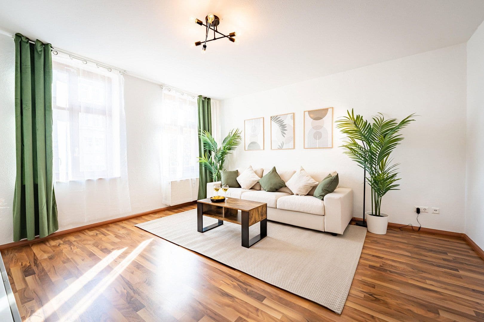 Pronájem bytu 2+1 53 m², Halberstädter Straße 74, Magdeburg, Sasko-Anhaltsko Pronájem bytu 2+1 53 m², Halberstädter Straße 74, Magdeburg, Sasko-Anhaltsko