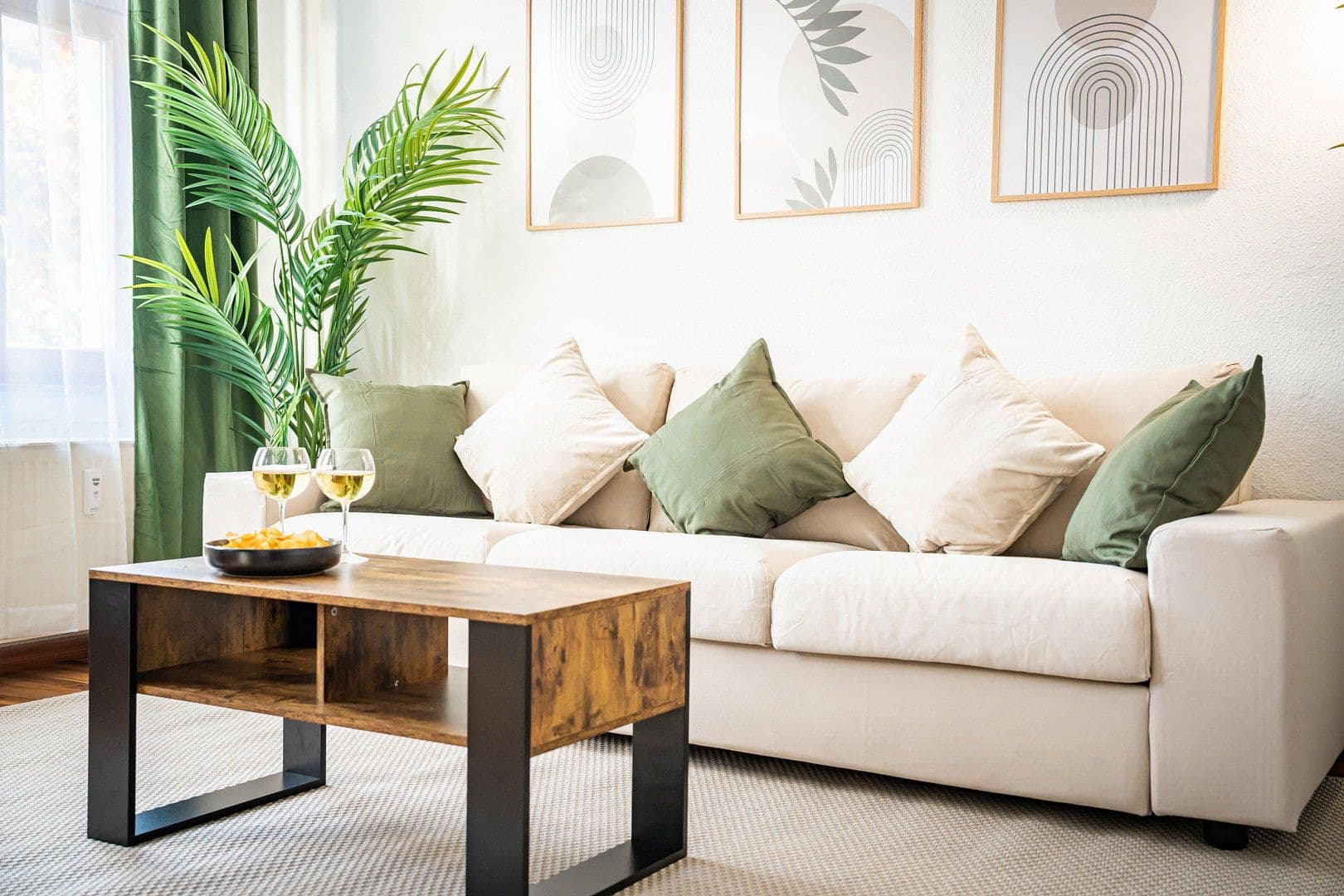 Pronájem bytu 2+1 53 m², Halberstädter Straße 74, Magdeburg, Sasko-Anhaltsko Pronájem bytu 2+1 53 m², Halberstädter Straße 74, Magdeburg, Sasko-Anhaltsko